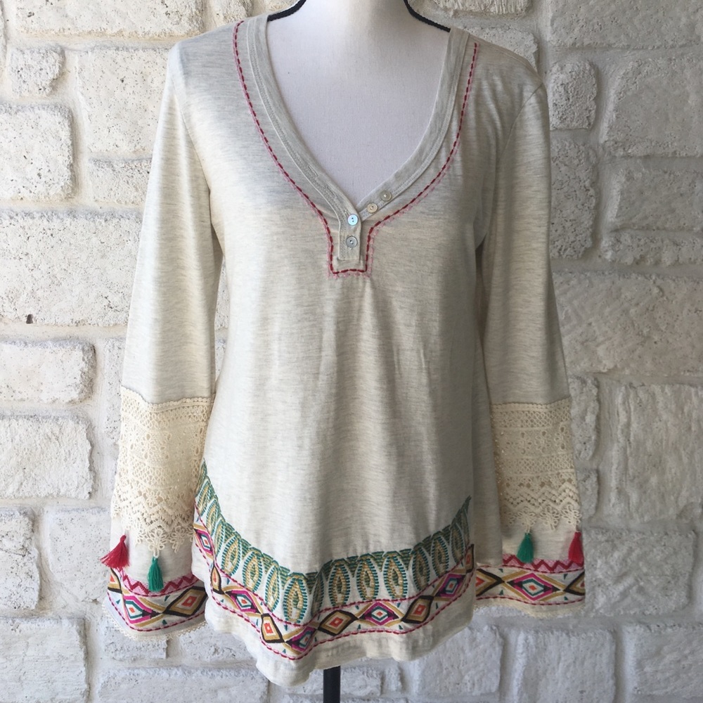 Judith March Tassel Sleeve Tunic Top